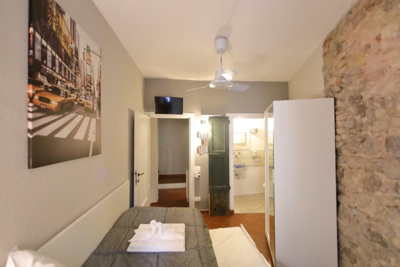 Sk Home Peschiera del Garda Bagian luar foto