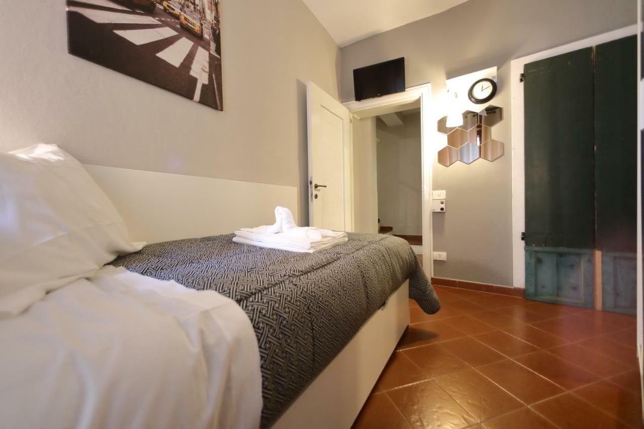 Sk Home Peschiera del Garda Bagian luar foto